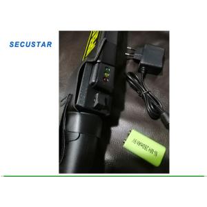 Auto Calibration Security Hand Held Metal Detector Anti Slip Handle In Police