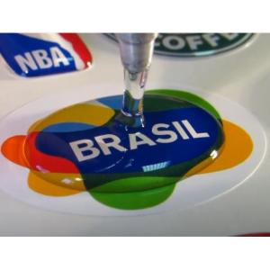 Gear Pump or DH Patented Plunger Pump Doming Resin Machine for Epoxy Badge