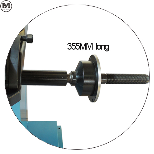 110V Power Digital Display Car Tire Balancing Machine For Economic Balancing