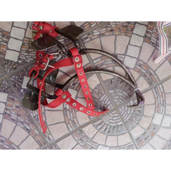 Heavy-Duty Adjustable Wood Pole Climber with Sharp Spikes for 300mm Utility