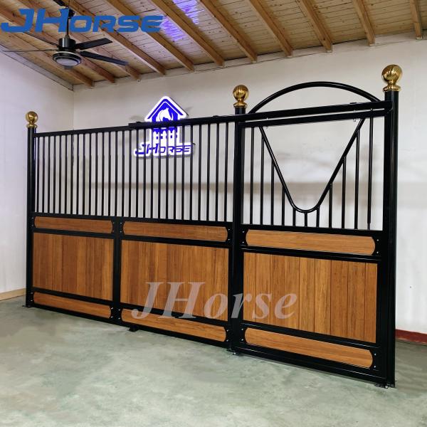 Lower Bamboo Wood Custom Stall Fronts Sliding Door Horse Stable