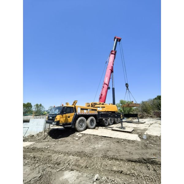 2018 Sany Used SAC3000 Crane Features An 80m Boom, A 42m Jib, And A 100-Ton
