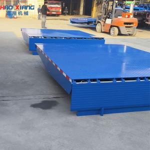 China Hydraulic Loading Yard Ramp Non-Slip Diamond Mesh and Precision Steel Pipe on sale