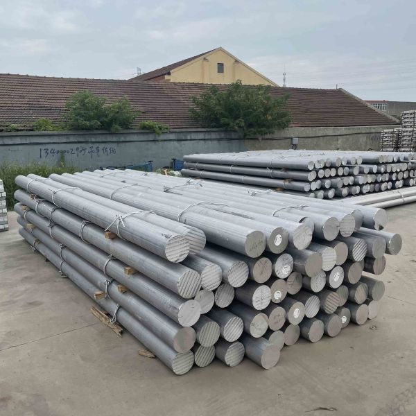 7075 Aluminium Round Bar 6061 6063 7005 6082 T5 T6 Squeeze Aluminium Alloy Billet