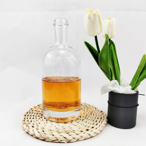 Quality Round 750ml Vodka Spirit Bottle With Custom Glass Bottle and Cap Color Custom Color wholesale