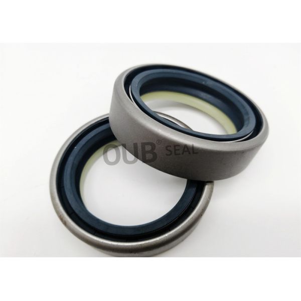 12014048 12014159 12012826 Tractor Shaft 50*72*16.5 55*82*16.5 COMBI Oil Seal NBR Material 56*75*16.5