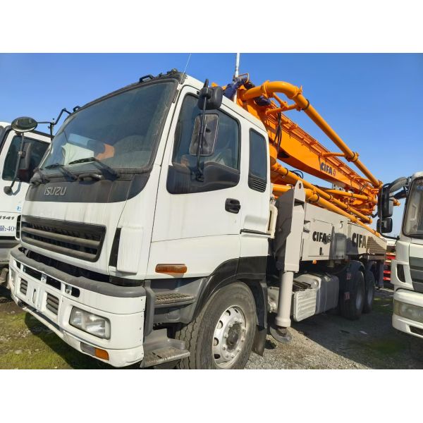 2011 Zoomlion CIFA 38m Concrete Pump Truck , ISUZU chassis Remanufactured Concrete Machinery