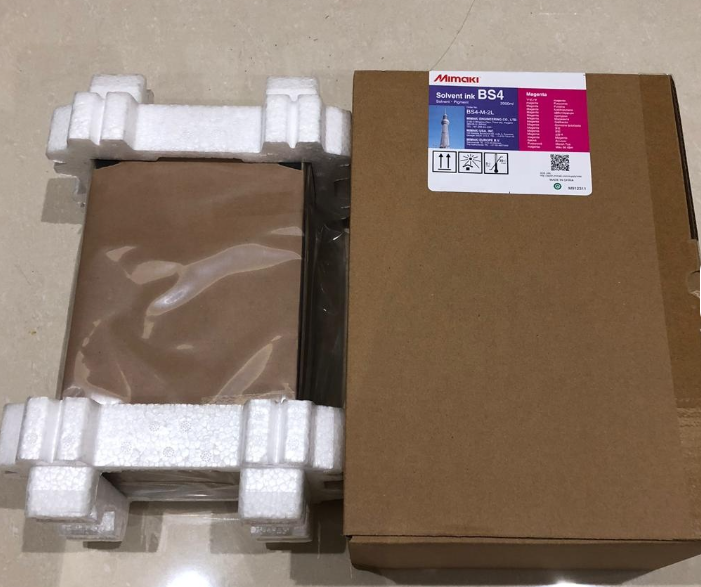 2000ML 2L Eco Solvent Ink With Chip BS3/BS4 MIMAKI JV33-130BS Solvent Based Ink