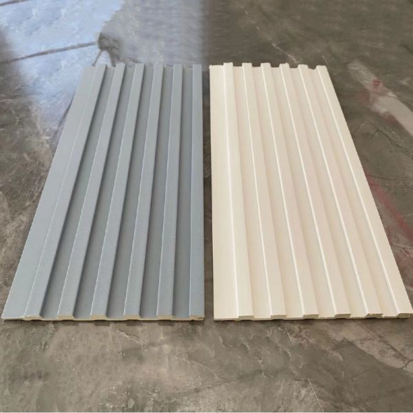 Wear Resistant Brown Slatted WPC Wall Cladding For Outdoor