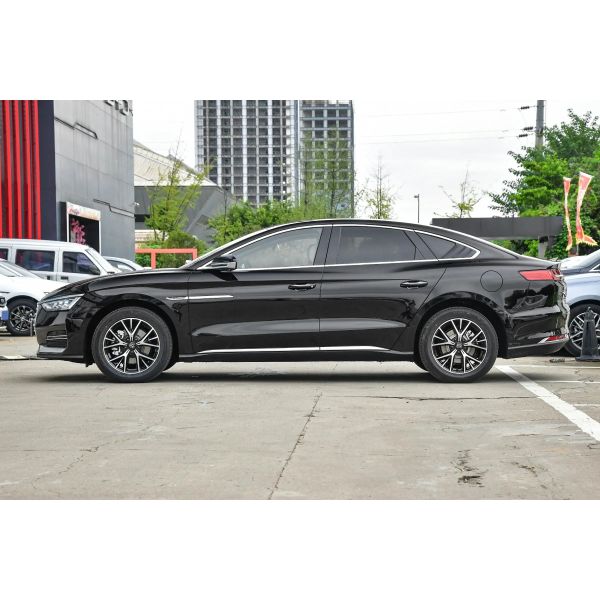 Battery type Lithium Iron Phosphate Battery Electric Motor Byd E9 Made In Business Version Pure Electric Car For Adult