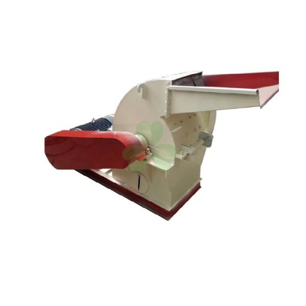 High Speed Green Pine / Wood Crusher Machine 1500-2000kg/H Capacity