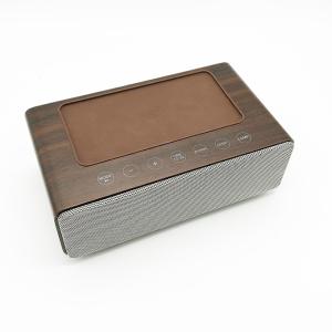 Cheap Durable Battery Powered Bluetooth Speaker , Rechargeable Bluetooth Speaker M15 for sale