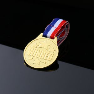 Custom Award Medal with 1.5-5mm Thickness 100pcs MOQ and 3-7days Sample Time for