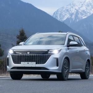 Cheap 5/7 Seats Front/Rear Wheelbase Electric Vehicle Plug-In Hybrid with 1585/1580mm Wheelbase Dongfeng Sedan for sale