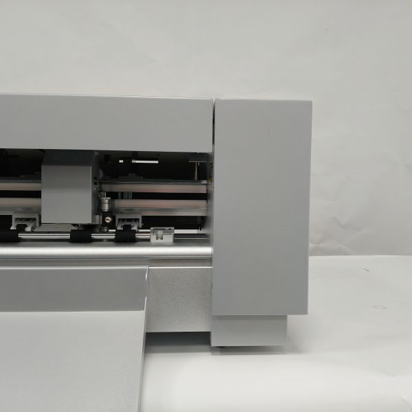 A3/A4 Auto Feeding Sticker Sheet Cutter Plotter High Efficient Automatic Label Cutting Machine