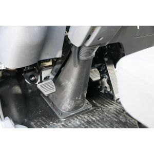 Cheaper Price Good Quality New Model JMC Van Truck for Sales