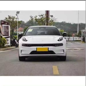 1000km Range Electric Car with Fast Charging and Lithium Iron Phosphate Braking