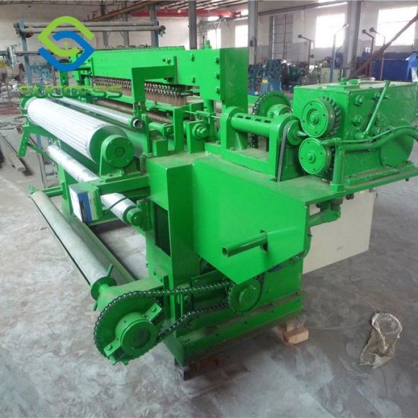 Continuous Mesh Welding System Machine PLC Controlled With 90° Welding Angle 0