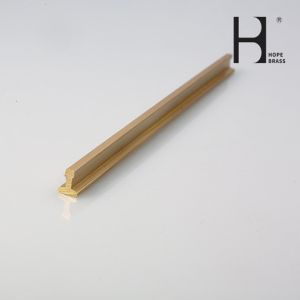 Smooth Surface 6000mm Length Brass T Profile With Hot Pressing