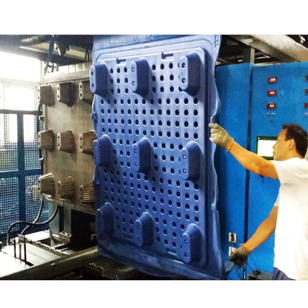 Cheap Heavy Duty Plastic Pallet Crate Boxes Making Machinery 150 Accumulation