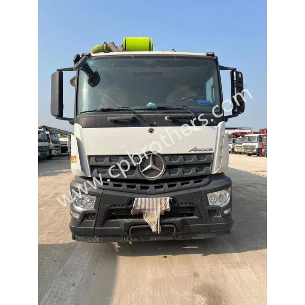 Avaliable After-sales Service 2020 Zoomlion 62m Used Concrete Pump for Mercedes
