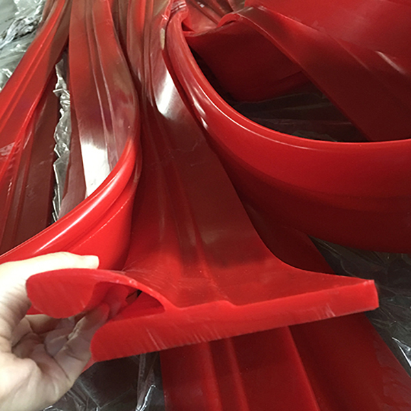 Polyurethane Seal Skirting Board