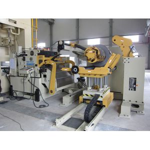 Automatic Metal Sheet Decoiler Straightening Machine Pneumatic Punching Tool