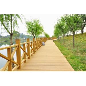 Wood Grain Pattern Synthetic WPC Flooring Material for Customized Decking and