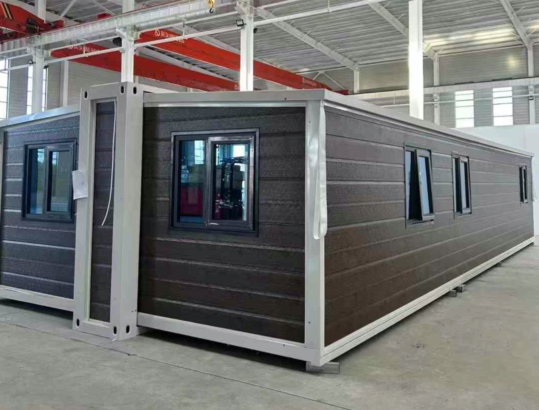 Insulated Expandable Prefab Home with 2 KN/m2 Floor Loading and 12KW Power