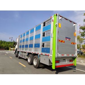 Export Customization 8x4 35 TONS Live Poultry Transportation Truck Piglets