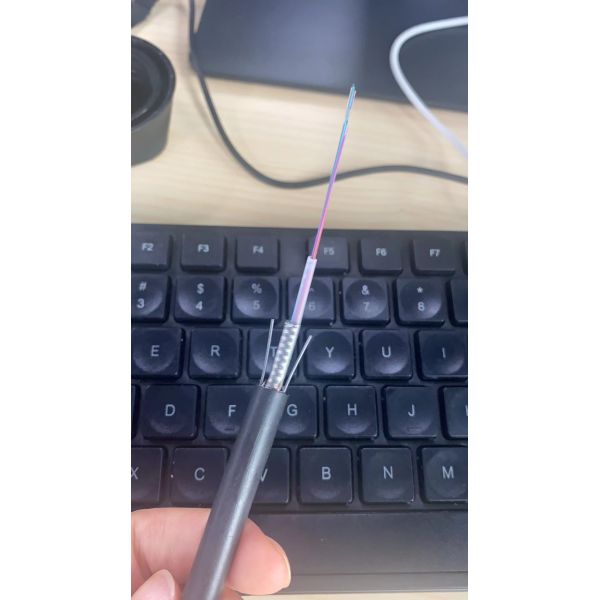 GYXTW Uni-tube Armored Overhead Fibre Optical Cable 2 4 6 8 12 24 Core Fiber