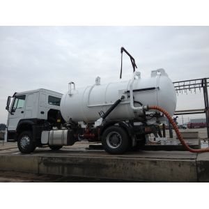 Self Dumping Sanitation Garbage Truck Sinotruk Howo 4x2 336hp 6M3 With Front Lifting For City Cleaning