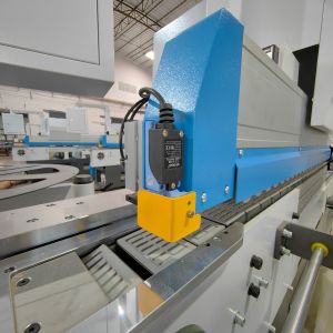 15m/min Panel Feed Speed Automatic High Speed Edge Banding Machine for Laminated