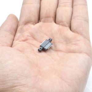 Ce USB Type C 6P Female Vertical IPX7 Dip Type Connector