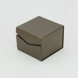 Custom Luxury Colorful Rigiding Magnetic Ring Jewelry Box With Your Own Logo For