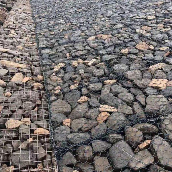 Low Carbon Steel Wire 1x1x2 M Gabion Fence Baskets Stone Filled Box Three Twist