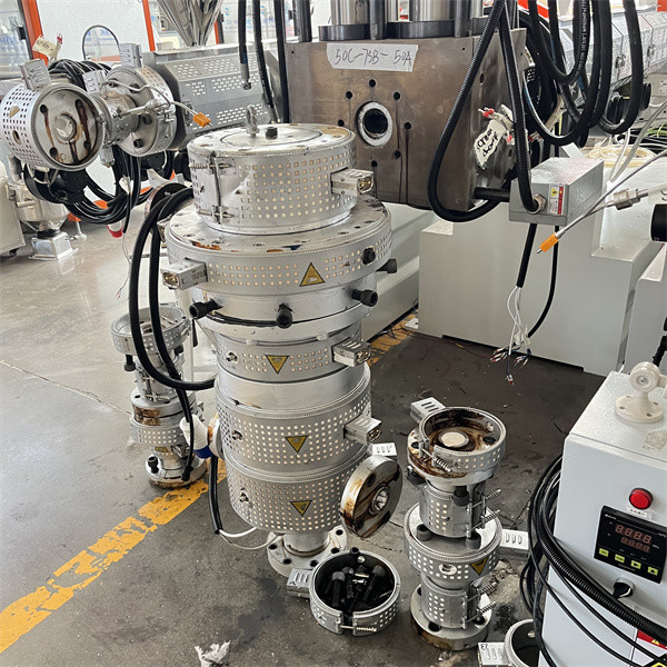 Water Cooling Pipe Extrusion Machine With ABA/ABC Structure Plastic Extruder