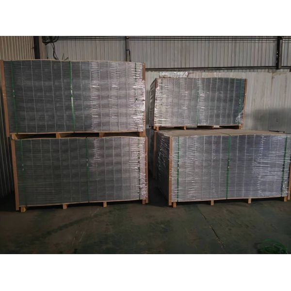 Hot Dipped Galvanized Welded Fencing Panels 3mm 4mm 5mm 6mm Thickness