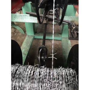 Straight and Reverse Twisted Barbed Wire Machine with High Speed