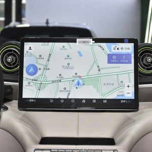 A Single Window Skylight Type 2023 BYD E6 5kW Pure Electric Driving Range 301km