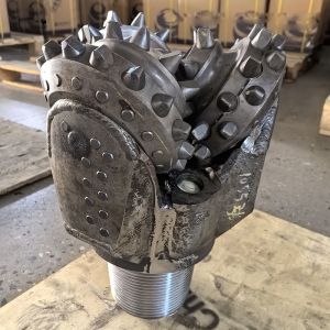 Carbide Tricone Drill Bit for Hard Rock with Composite Sealed Bearing