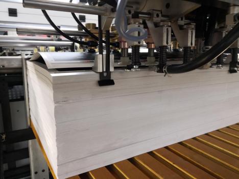 Cardboard Corrugated Paper Automatic Die Cutting Machine MY-1080E 1080*780mm