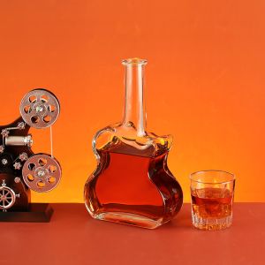 750ml Rum Vodka Glass Bottle with Unique Shape and Aluminum Plastic PP Collar