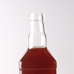 Collar Material Glass 500ml 700ml Embossed Transparent Bottle for Whisky Rum Gin