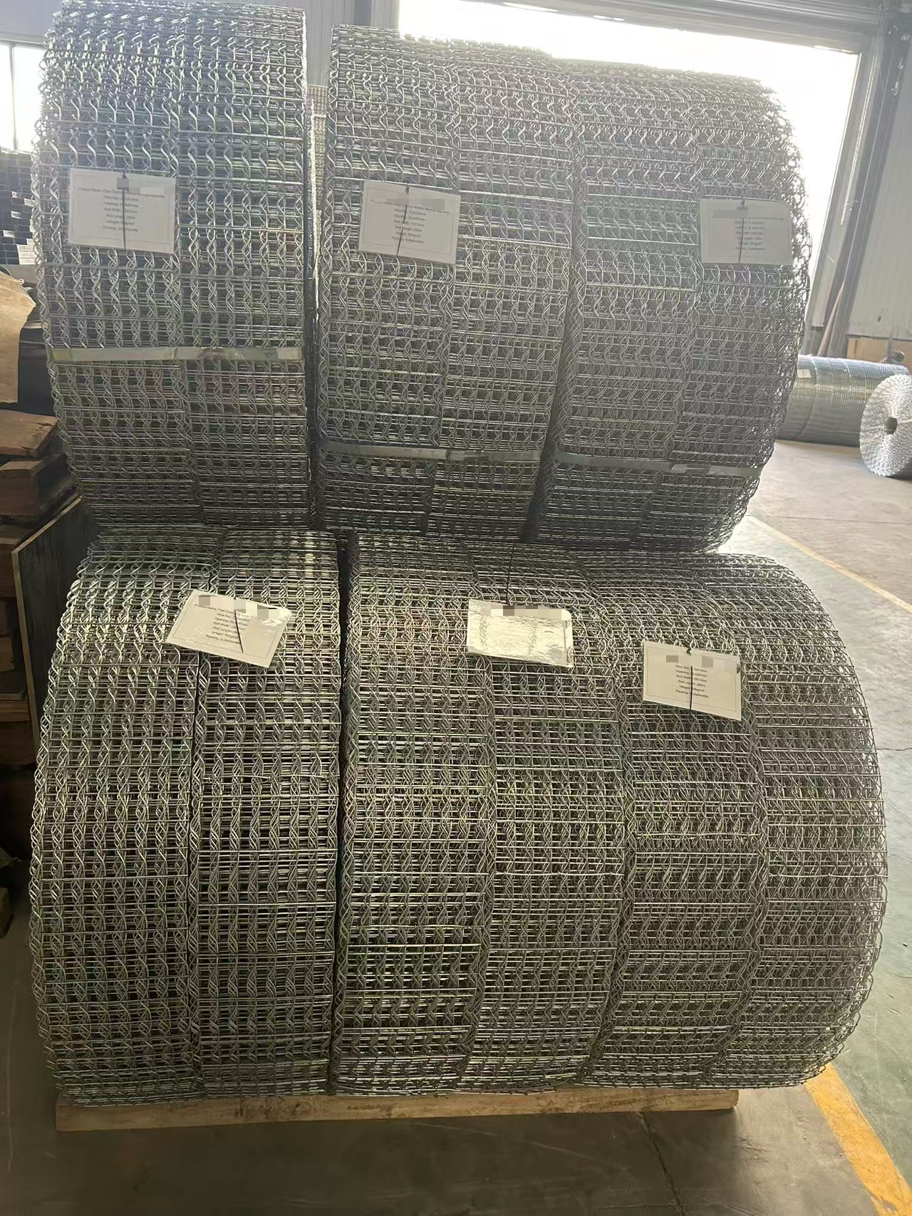 2.0mm Welded Galvanized Wire Pipeline Reinforced Mesh For Oil And Gas