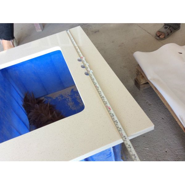 Natural White Quartz Bathroom Countertops That Look Like Marble , 15 Years Warranty