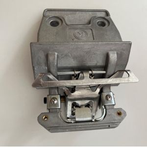 China Korea Ehwha Finishing Machine Parts Needle Holder Bring Protector Copper Roller Pin Holder Aluminum on sale