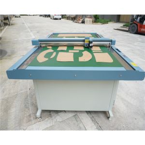 Garment Pattern Cutting with KAEMI Flatbed Printer and Tungsten Steel Blade Cut