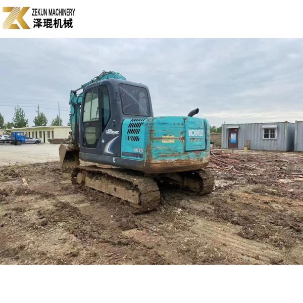 7.5Ton Kobelco SK75 Used Japanese Excavator SK 75-8 Year 2017