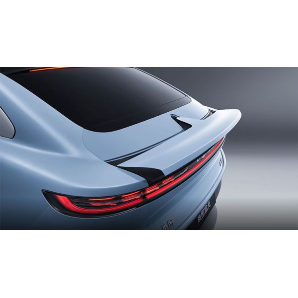 Voyah Zhuiguang Chasing Electric EV Car with 5088*1970*1515mm Size and Official 0-100km/h Acceleration of 4.2s